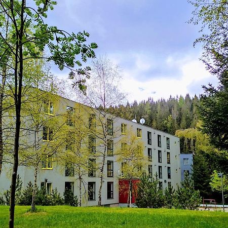 Plne Vybaveny Apartman Pod Mumlavskym Vodopadem, Zahrada S Ohnistem, Idealni Vychozi Bod Pro Turistiku, U Cesty Na Hrebeny, Kousek Do Centra, Absolutni Klid, Vybaveny I Pro Deti, Wellness A Fitko Naproti ハルラホフ エクステリア 写真